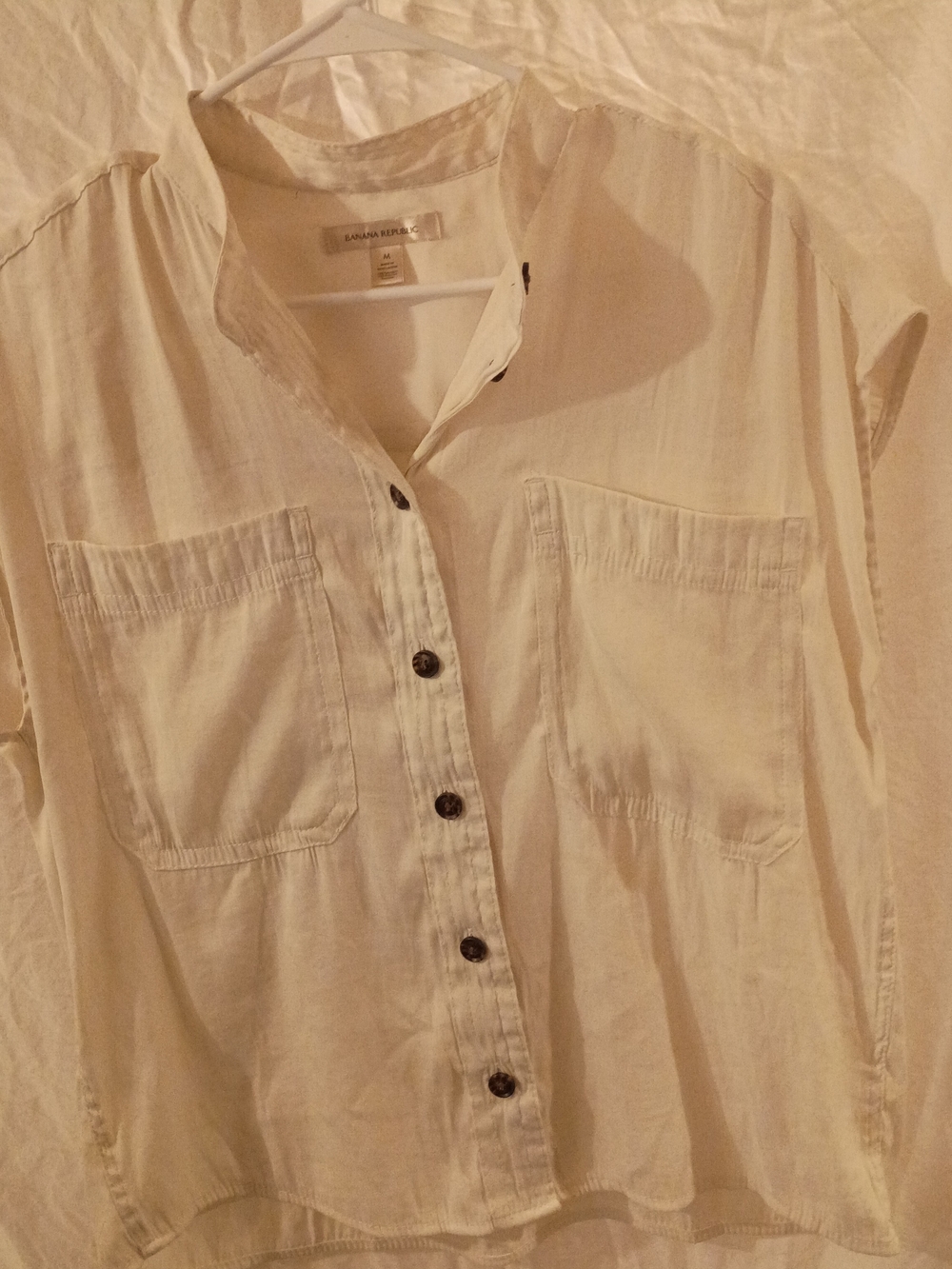 Banana Republic Women's Size Medium Cream Button-Front Blouse